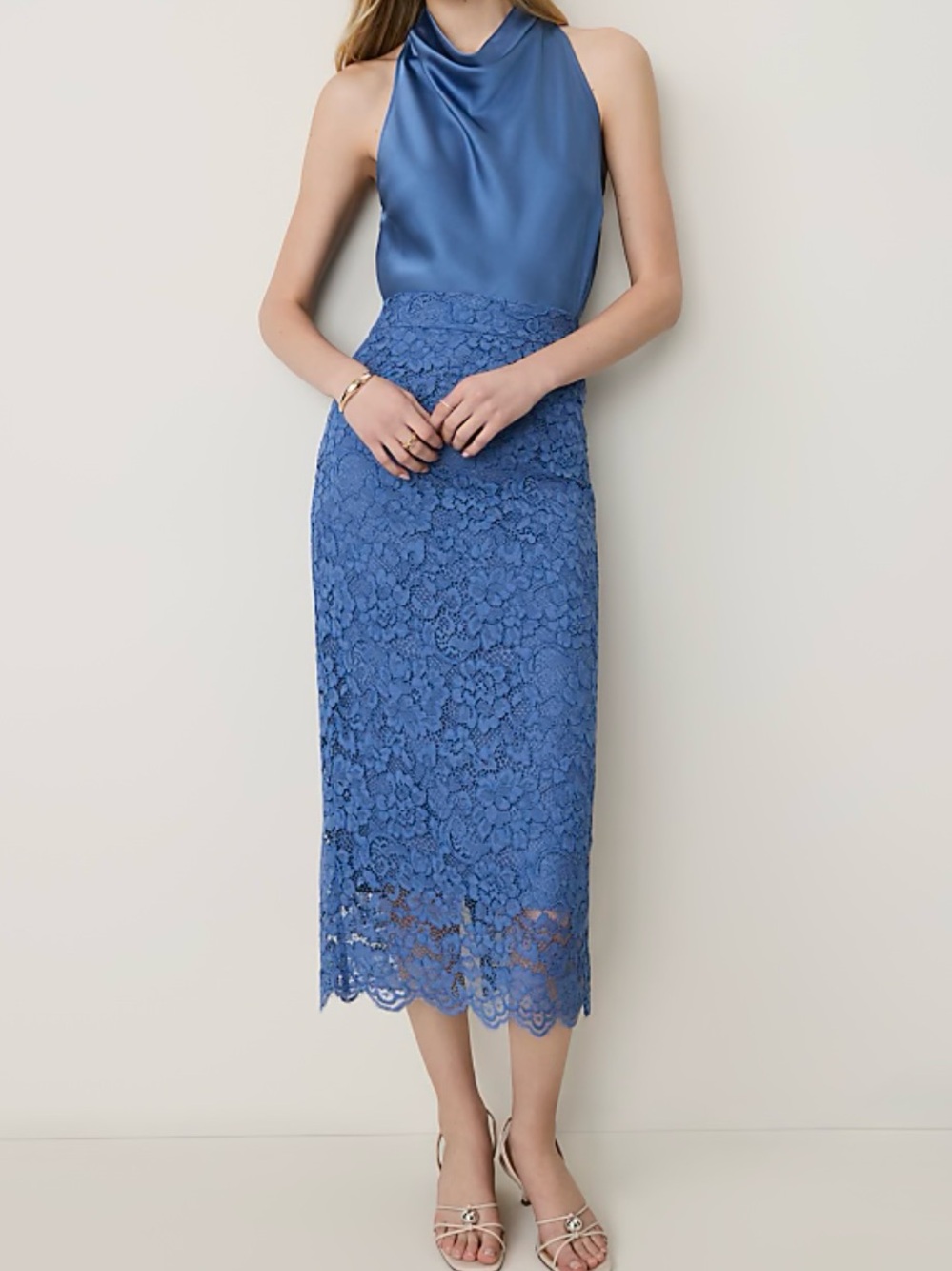 🌷Ann Taylor 	Scalloped Trim Lace Midi Skirt